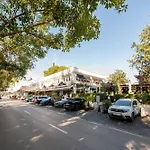 Renovated In 2024 - With Pool And Parking