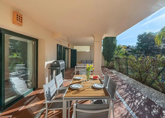 Apartmán Renovated In 2024 - With Pool And Parking *