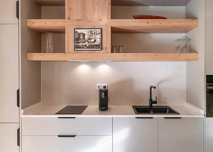 Renovated In 2024 - With Pool And Parking Apartmán *
